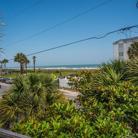 Salty Shack Unit C - Salty Shack - Dog Friendly Home - Across From The Beach - Central Location! Folly Beach Room photo