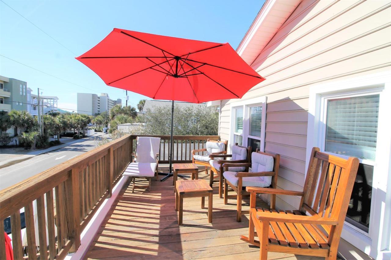 Salty Shack Unit C - Salty Shack - Dog Friendly Home - Across From The Beach - Central Location! Folly Beach Exterior photo