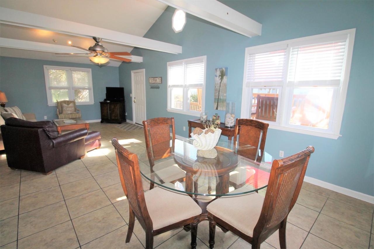 Salty Shack Unit C - Salty Shack - Dog Friendly Home - Across From The Beach - Central Location! Folly Beach Exterior photo